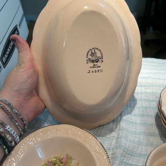 Edwin M Knowles china co - roselace 28 piece set . - Picture 3 of 11